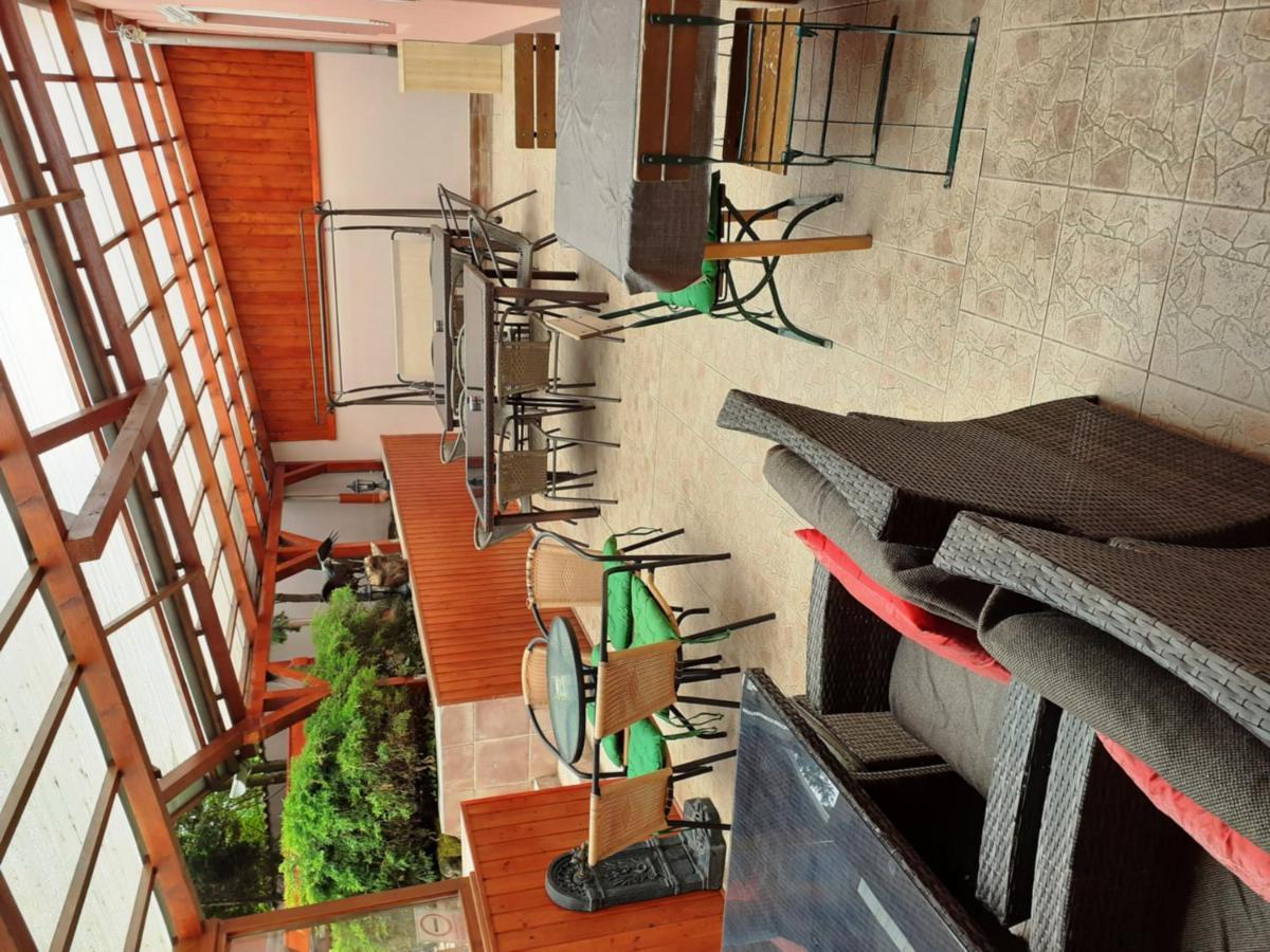 Flamingo Vendeghaz Bed & Breakfast Егер Екстериор снимка