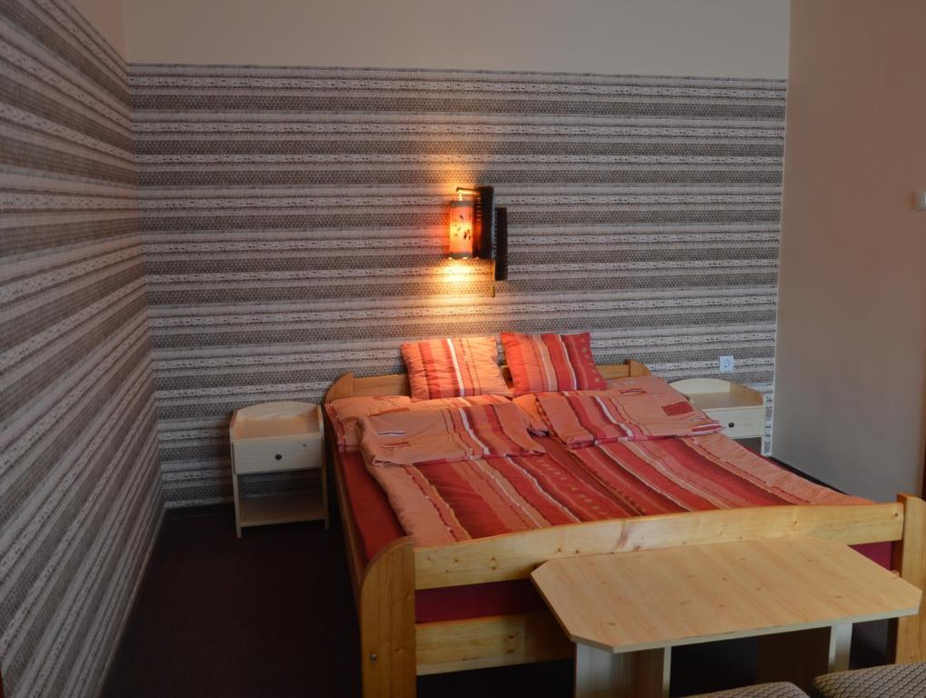Flamingo Vendeghaz Bed & Breakfast Егер Екстериор снимка
